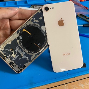 iPhone 8 back glass repair process